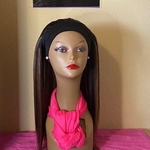 Callie’s custom headband wig
